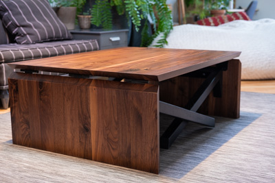 The table in its coffee position viewed from an angle.